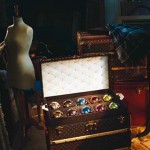 Louis Vuitton Holiday 2010 'Noel' Brochure 1