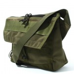 BEAMS Plus & Briefing Fleet Messenger Bag (4)