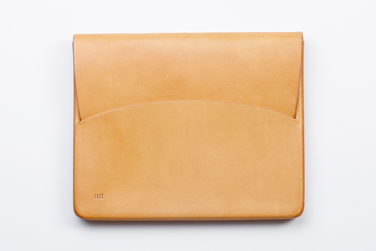 feit hand moulded leather ipad case 1 Feit Hand Molded Leather Case for iPad