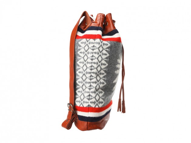 pendleton chief backpack 2013 03 630x472 Pendleton Heroic Chief Drawstring Backpack
