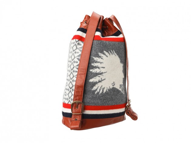 pendleton chief backpack 2013 04 630x472 Pendleton Heroic Chief Drawstring Backpack