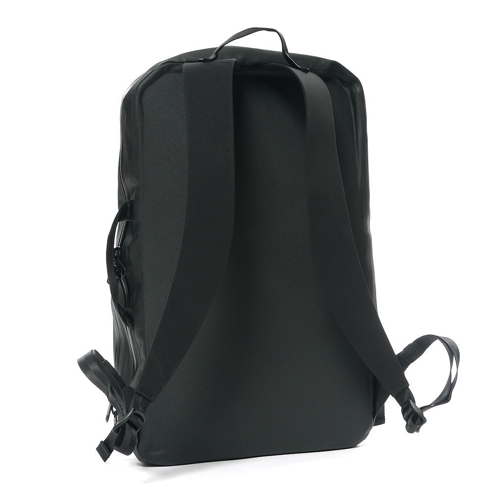 NominPackBlack3 5d6747a7 117a 4467 bd9f 12347e2237e7 1024x1024 Arcteryx Veilance Nomin Backpack