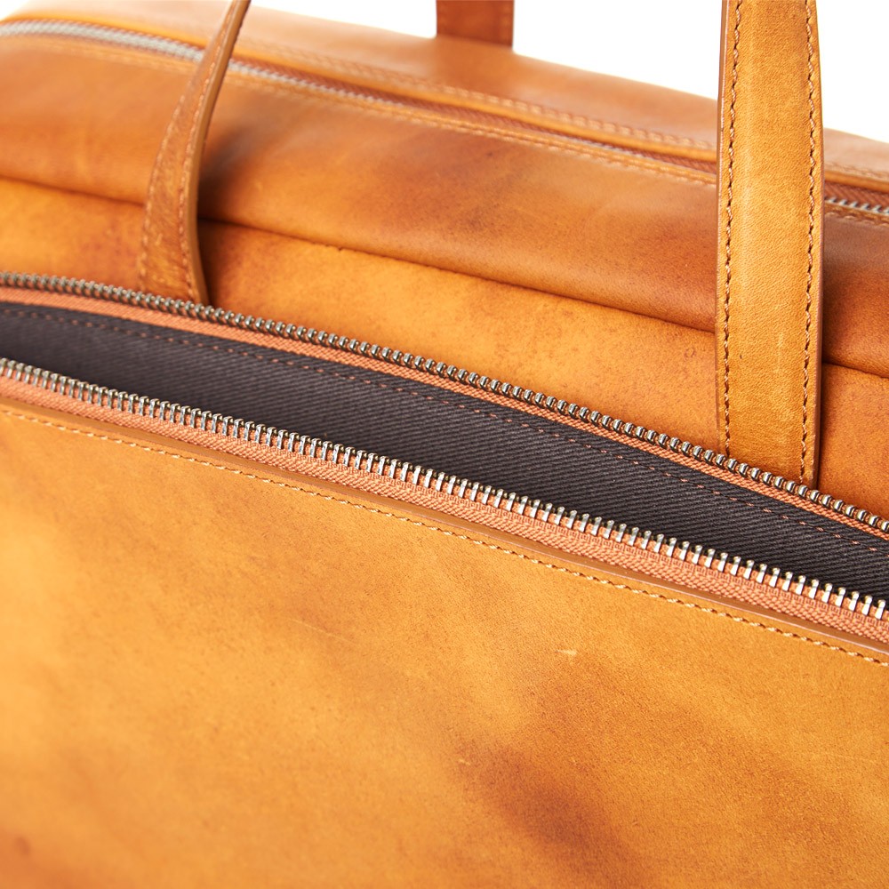 11 06 2014 mmm 11burnishedleatherdoctorsbag tan 8 Maison Martin Margiela Burnished Leather Doctors Bag
