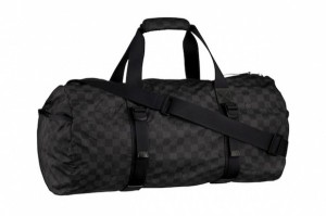 Louis Vuitton Spring / Summer 2011 Damier Aventure Practical Bag