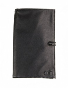 COMUNE ‘Davis’ Passport Wallet